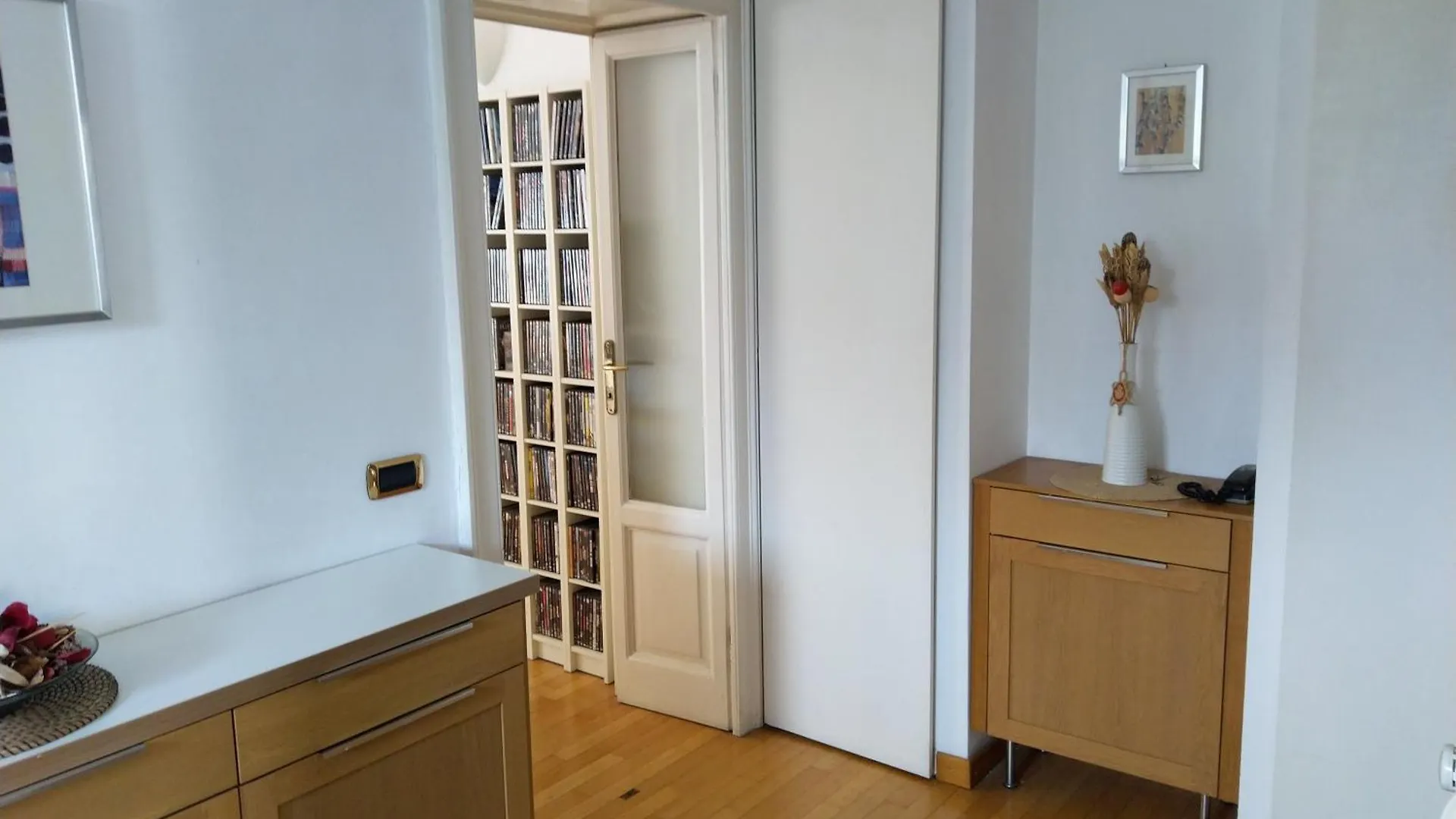 Beautiful And Spacious Two-Room Apartment Milan